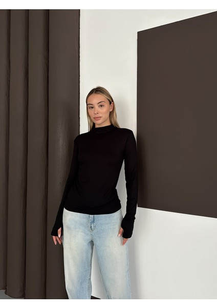 Kadın Parmak Detaylı Body