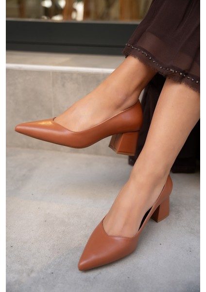 Fiona Taba Deri Kalın Topuklu Ayakkabı modelleri
