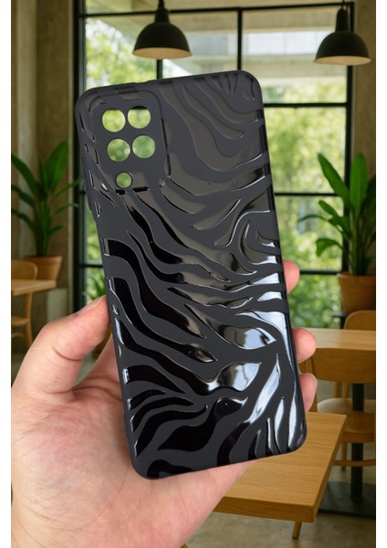 Samsung Galaxy A12 Uyumlu Zebra Desenli Silikon Darbe Emici Klasik Korumalı Rubber Kılıf