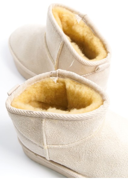 Amelıa Bağcıksız Düz ve Kalın Taban Içi Kürklü Kısa Süet Kadın Bot Skt - Krem fırsatları