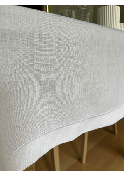 Çeyizlik Piko Sarma Detaylı Dertsiz Masa Örtüsü Simsiz Kırık Beyaz fiyatları