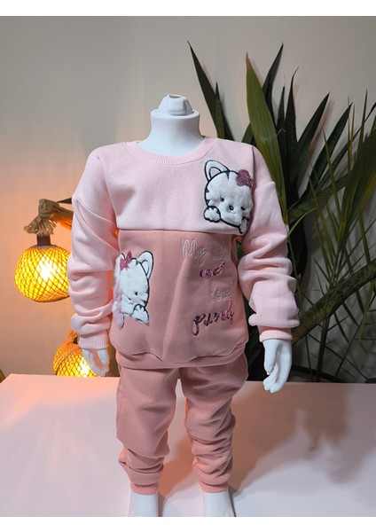 Kız Çocuk Peluş Detaylı Kabartmalı Kalın Takım Cepli %100 Pamuk