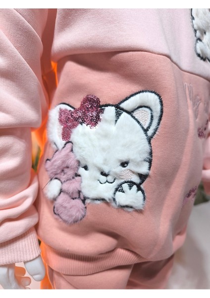 Kız Çocuk Peluş Detaylı Kabartmalı Kalın Takım Cepli %100 Pamuk