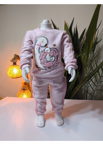 Kız Çocuk Peluş Detaylı Kabartmalı Kalın Takım Cepli %100 Pamuk fırsatları