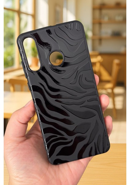 Huawei P30 Lite Uyumlu Zebra Desenli Silikon Darbe Emici Klasik Korumalı Rubber Kılıf