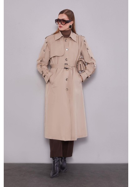 Bej Kol Düğme Detaylı Trençkot