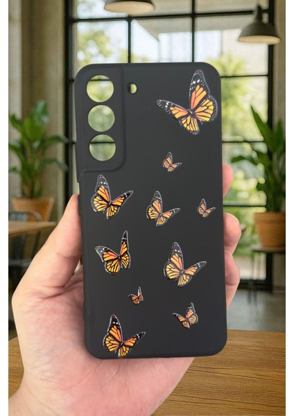 Samsung Galaxy S21 Fe- Turuncu Kelebek Desenli Silikon Darbe Emici Klasik Korumalı Rubber Kılıf fiyatları