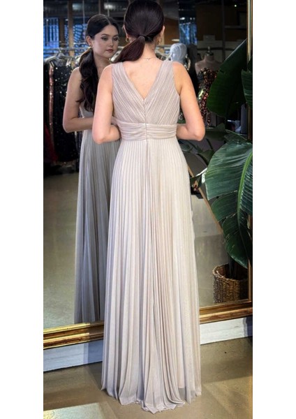 Bej V Yaka Kalın Askı Kloş Etekli Şifon Uzun Abiye Elbise 11098-04 indirimleri