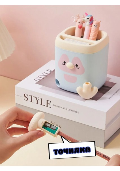 Mavi Renk Sevimli Penguen Kalemlik Kalem Kutusu ve Kalemtıraş 11X9.5X9.5 cm fırsatları