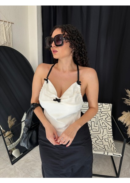 Ön Büzgü Detay Sırt Bağlamalı Bluz