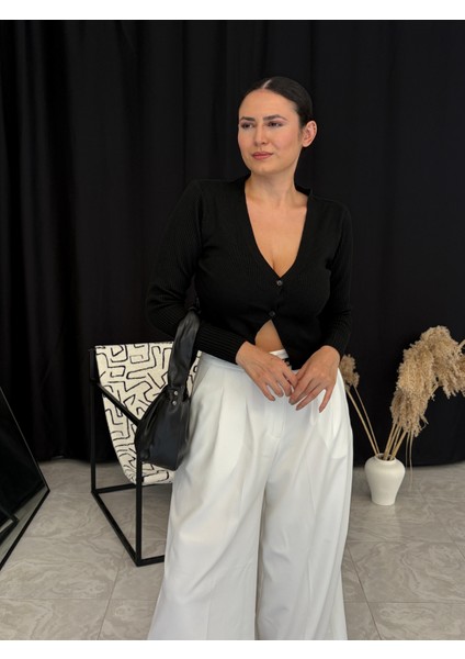 Çift Düğmeli V Yaka Triko Bluz indirimleri