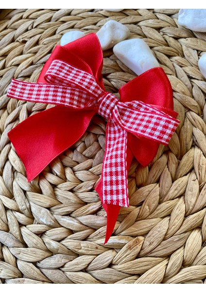 Yılbaşı Temalı Çocuk ve Yetişkinler Için Kırmızı Renk Kurdele Model El Yapımı Iki Adet Toka fiyatları