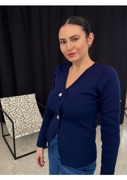 Çelik Kumaş Düğmeli Bluz fırsatları