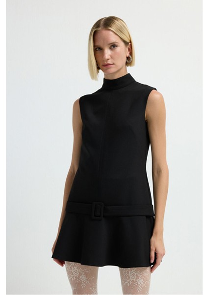 Kemerli Dik Yaka Elbise Siyah 12445656000