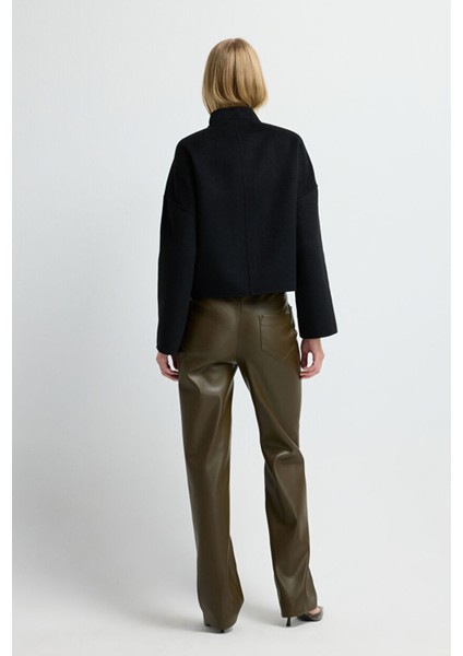 Cepli Yün Kısa Kaban Siyah 13645488000 indirimleri