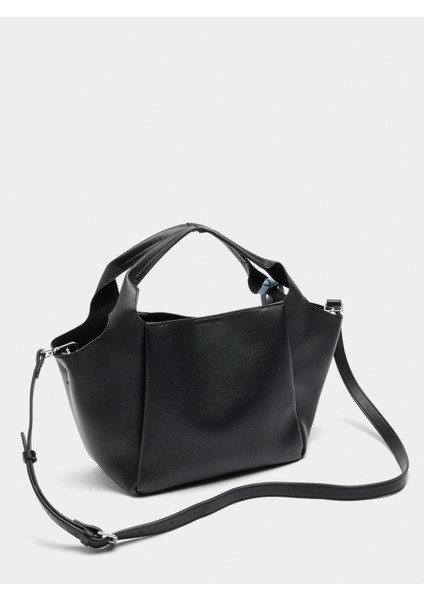 Çıkarılabilir Charm'lı Tote Çanta fırsatları