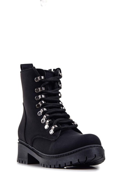 Siyah Kadın Günlük Postal 589.910