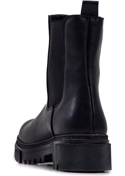 Siyah Kadın Günlük Bot 589.920 modelleri