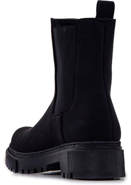 Siyah Kadın Günlük Bot 589.920 modelleri