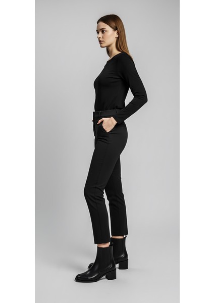 Siyah Kadın Hakiki Deri Topuklu Bot 002.40652 modelleri