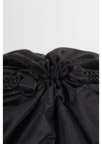 Siyah 32X45 cm Su Geçirmez Büzgülü Krampon ve Spor Çantası fırsatları