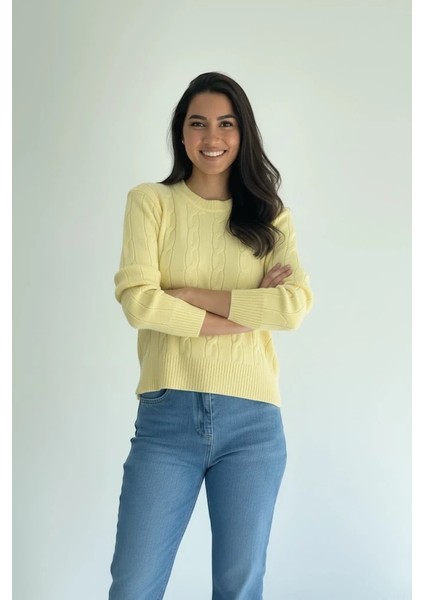 Kadın Saç Örgü Desenli Fit Bisiklet Yaka Yumuşak Triko Kazak"