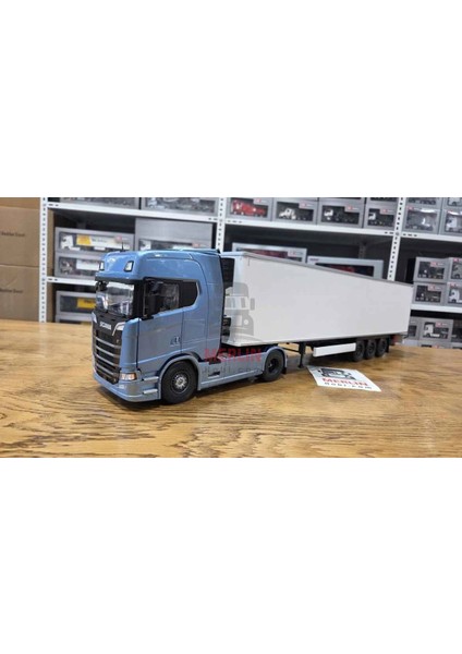 1/24 Scania 770S 4x2 Highline + Soğutuculu Treyler – Solido modelleri