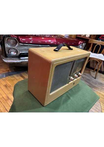 Philips Lambalı Radyo 35 cm 16 cm 25 cm Ölçülerinde - Çalışır Durumda.