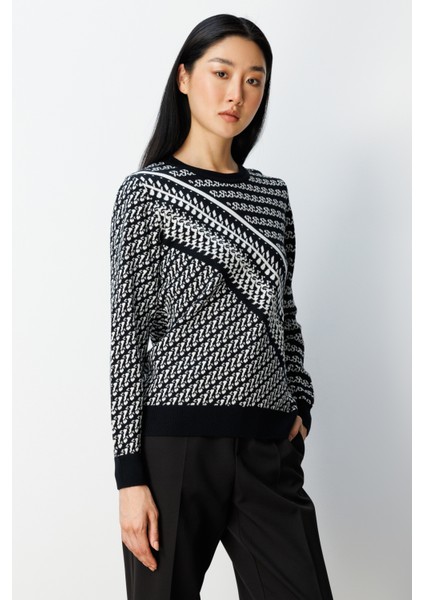 Kadın Sıfır Yaka Desenli Kazak 65300 Siyah fiyatları