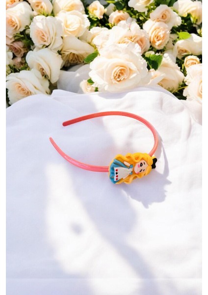 Çocuk Kız Figürlü Parlak Renklerde Taç