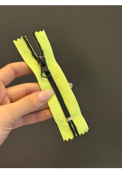 Fosfor Renkli Fermuar 14X3 cm modelleri