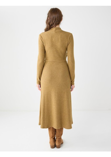 Yağ Yeşili Kruvaze Yaka Yumuşak Dokulu Örme Midi Elbise indirimleri