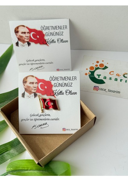 Dalgalı Türk Bayrağı Rozeti Öğretmenler Günü Hediyelik