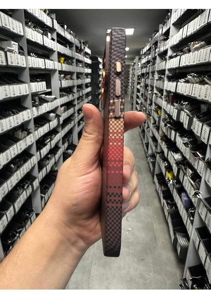 iPhone 17 Pro Max Kılıf Kevlar Magsafe Şarj Destekli Kamera Korumalı Karbon Fiber Hassas Tuşlu modelleri