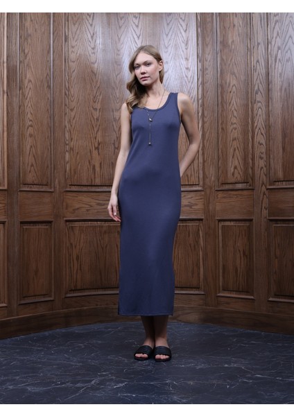 Kadın Yırtmaçlı Uzun Elbise