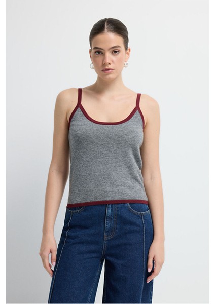 Biye Detaylı Askılı Triko Bluz Antrasit 11545370000 fırsatları