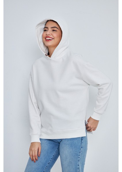 Yırtmaçlı Kapüşonlu Sweat