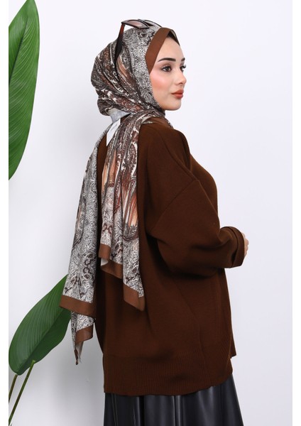 Kahverengi Bisiklet Yaka Yumuşak Dokulu Oversize Triko Kazak fırsatları