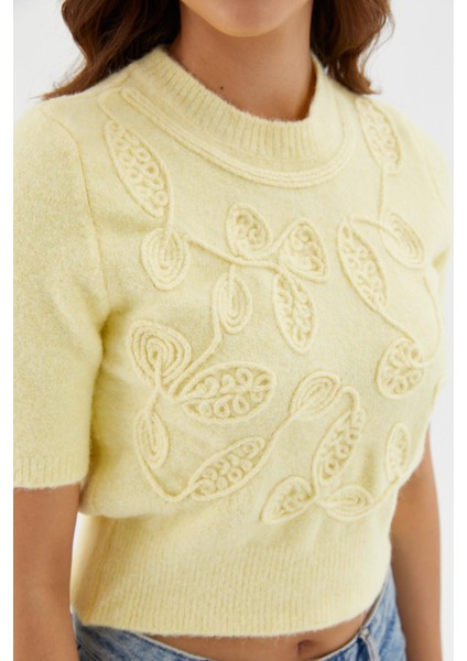 Kabartma Desenli Kısa Kol Bluz Sarı fiyatları