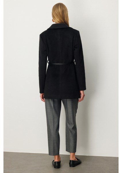 Kadın Beli Kemerli Kapak Cepli Kaban 6011 Siyah fırsatları