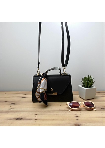 Fularlı Kadın Çanta