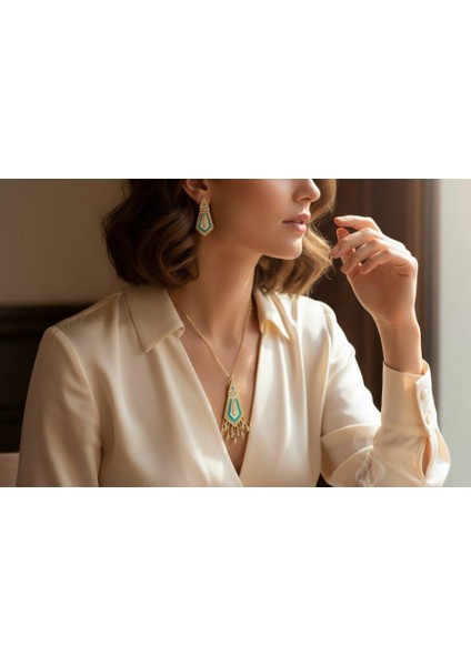 Turkuaz Taşlı Geometrik Desenli Çelik Kolye ve Küpe Takımı fiyatları