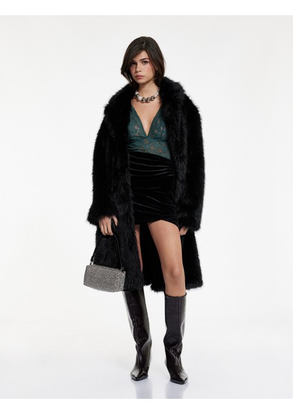 Slim Fit Asimetrik Drapeli Kadife Mini Etek