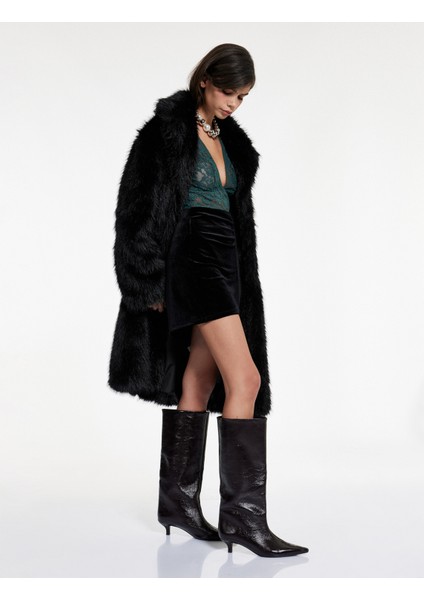 Slim Fit Asimetrik Drapeli Kadife Mini Etek fiyatları