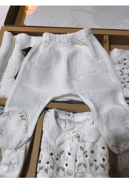 Kız-Erkek Yeni Doğan Hastane Çıkışı % 100 Organik Pamuk Kutulu 10'lu Full Takım Müslin Çiçekli