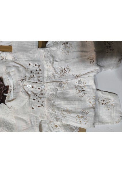 Kız-Erkek Yeni Doğan Hastane Çıkışı % 100 Organik Pamuk Kutulu 10'lu Full Takım Müslin Çiçekli