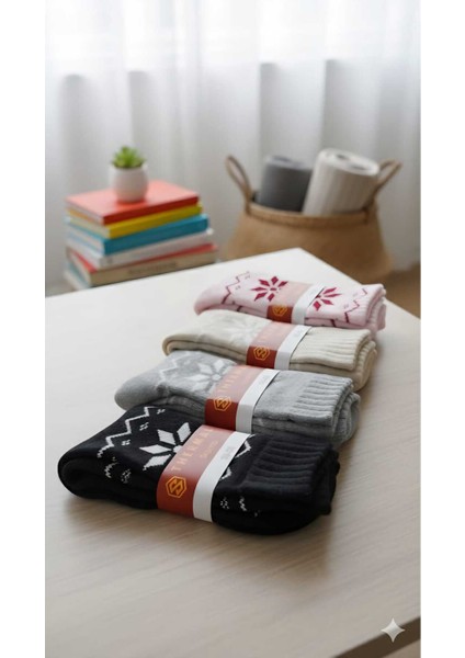 Thermal Desenli Farklı Renklerde 4 Çift Çorap