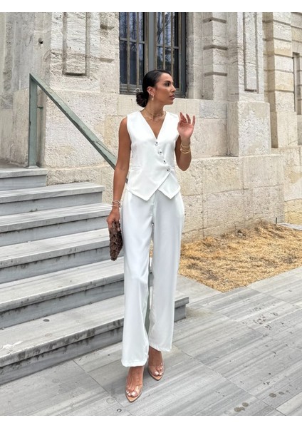 Kadın Sıfır Kollu Çapraz V Yakalı Önden Düğmeli Atlas Yelek ve Pantolon Ikili Takım indirimleri