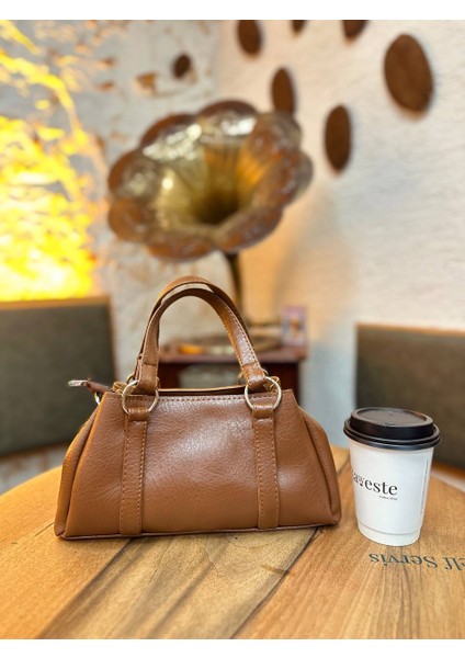 Çapraz Omuz Askılı Soft Suni Deri Halka Detaylı Kadın El ve Omuz Çantası