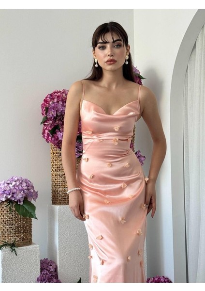 Dora Çiçek Detaylı Elbise